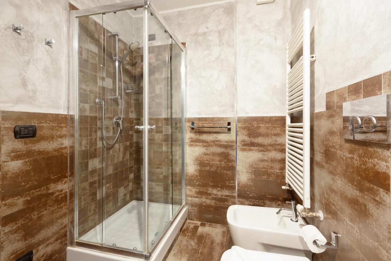 Guesthost - Milano Vigentino Loft With Terrace Milan